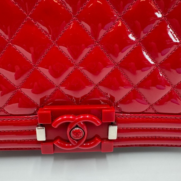 Chanel Boy Red Plexiglass Quilted Matelasse Patent Leather Med Shoulder Bag Ex++ - Picture 2 of 16